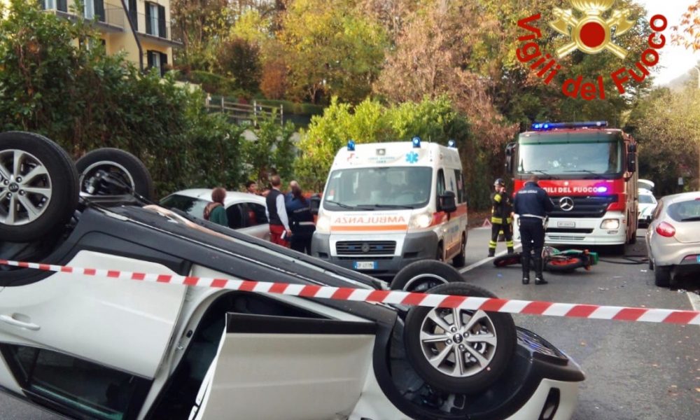 Muggiò, scontro tra quattro auto e una moto, tre feriti