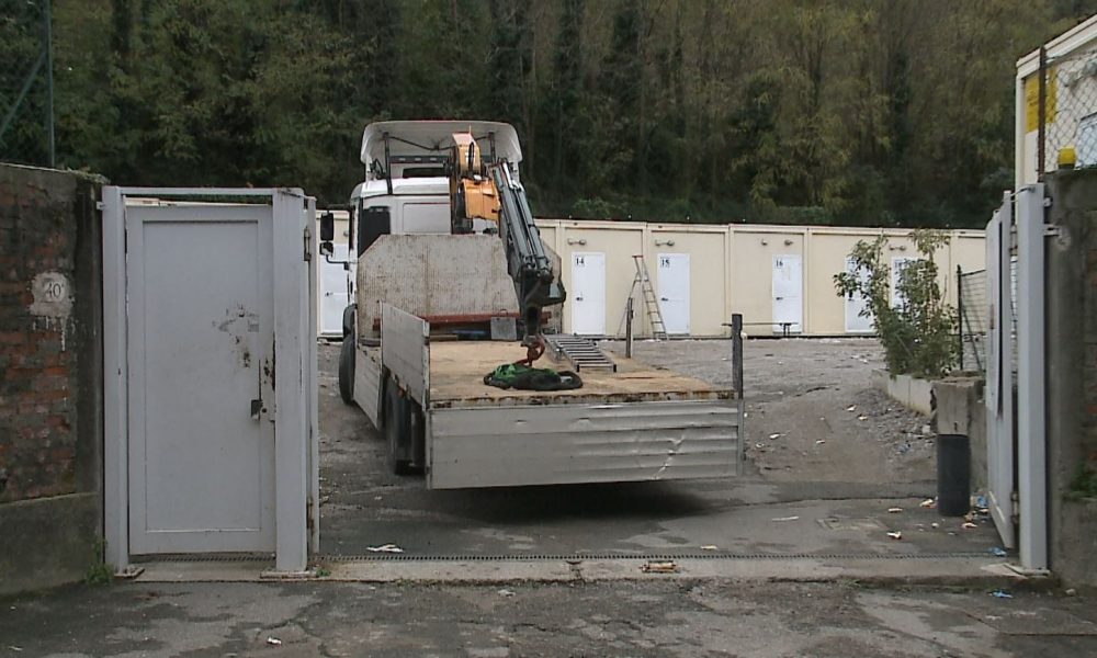 Como, ipotesi posteggio nell’ex centro migranti di via Regina