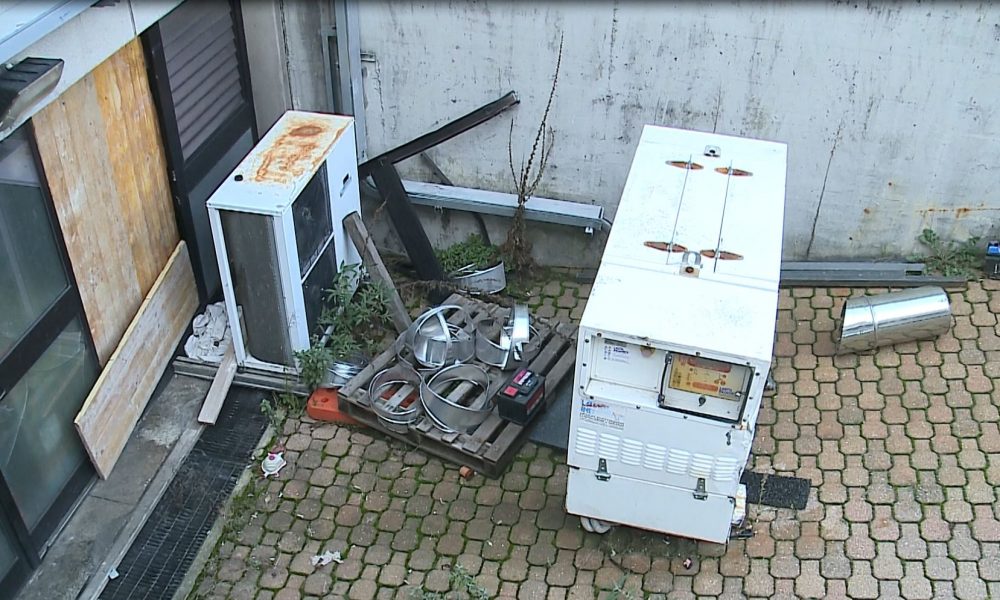 Cimitero Monumentale di Como, forno ancora chiuso tra degrado e incuria