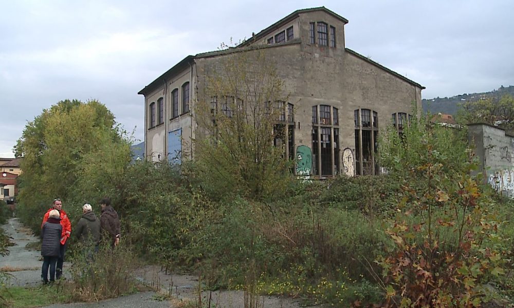 Area Ticosa di Como, via libera dalla giunta al parcheggio: 70 posti auto (temporanei) vicino alla Santarella