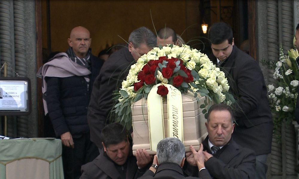 Argegno, l’addio ad Andrea Gilardoni. “Ti hanno portato via troppo presto, ci mancherai”