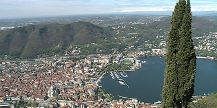 como città