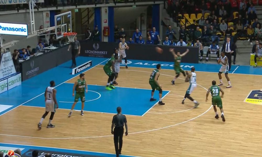 Basket, Cantù si impone su Avellino. Al PalaBancoDesio finisce 83 a 73
