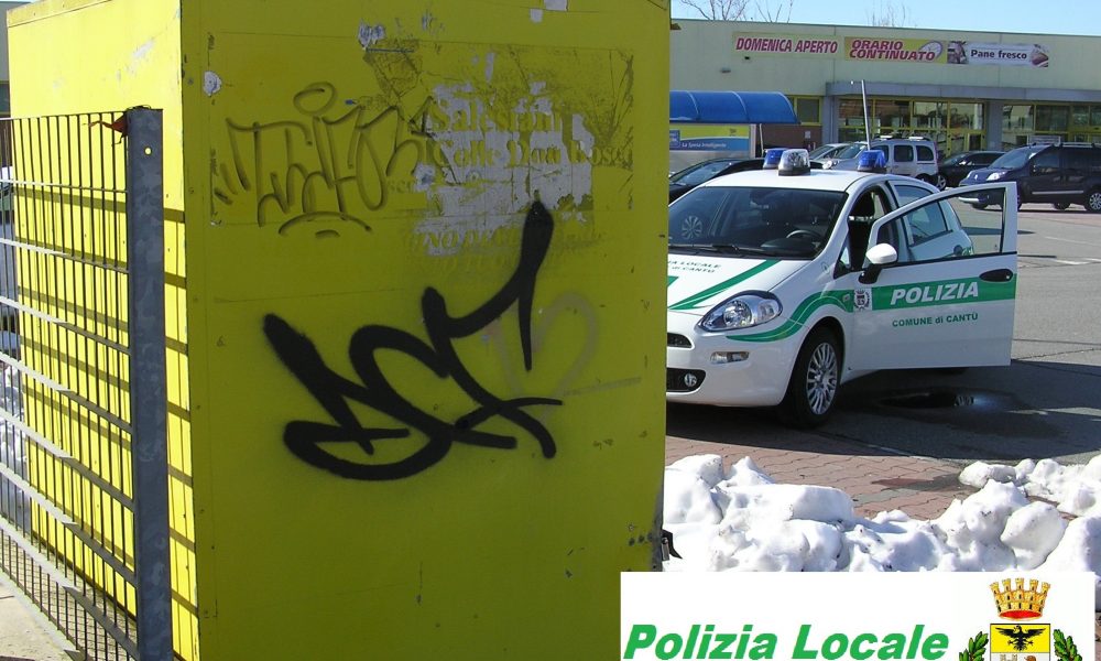 Cantù, recuperava e rivendeva abiti usati depositati a scopo solidale, scoperto e denunciato