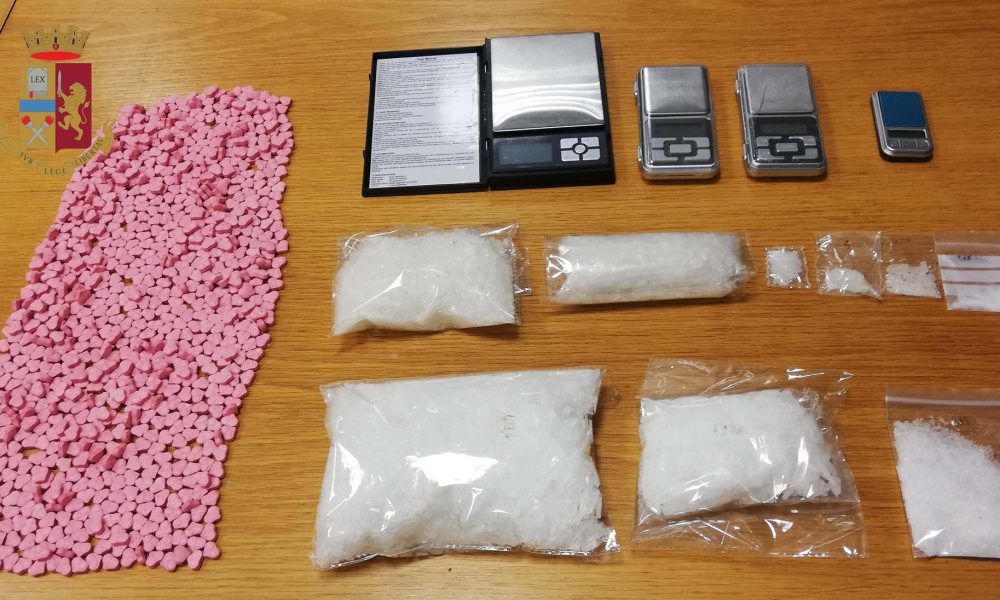 Spaccio, maxi sequestro di shaboo a Milano: arrestato un 24enne cinese