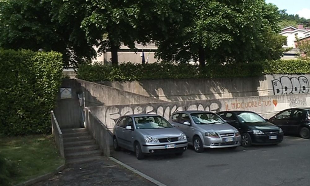 Como, scuola dell’Infanzia di via Varesina. La segnalazione dei genitori: “Bagni fuori uso da novembre”