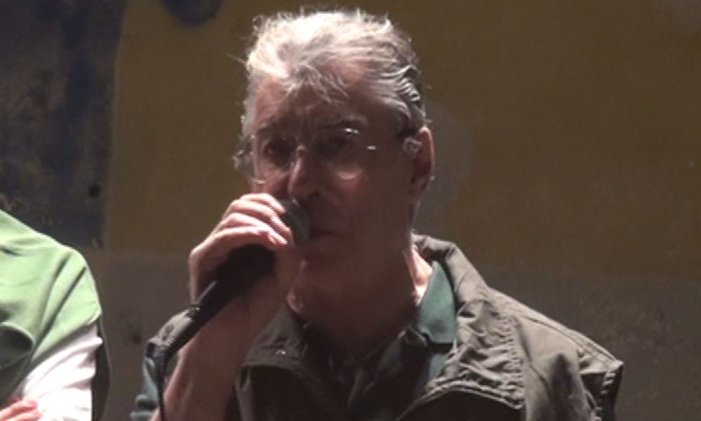 Umberto Bossi ricoverato a Varese. I medici: “Condizioni critiche, ma stabili”