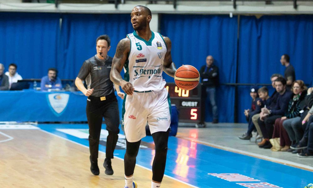Basket, capitan Udanoh lascia Cantù. L’annuncio ufficiale della società