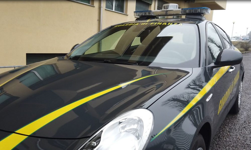 Corruzione e violazioni edilizie, nove arresti, in carcere il sindaco di Valsolda