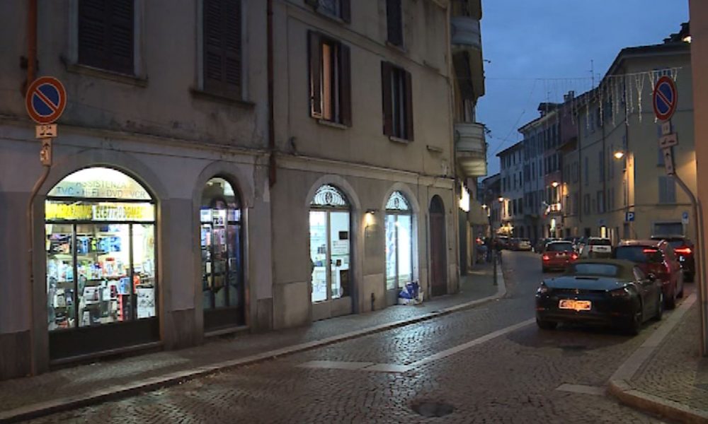 Via Borgo Vico vecchia, un incontro con i cittadini per il rilancio del quartiere