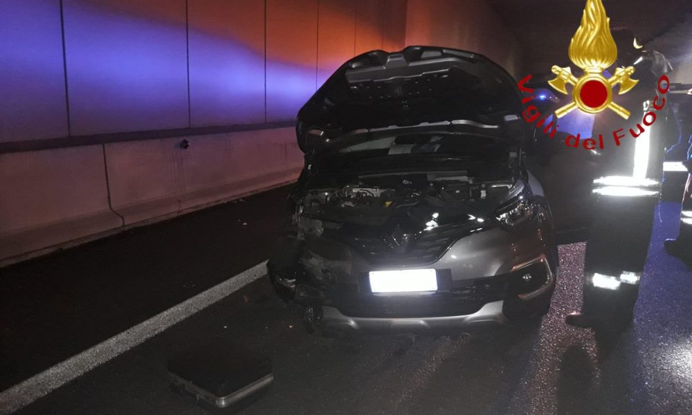 Schianto nella notte sulla Pedemontana, ferito un 28enne