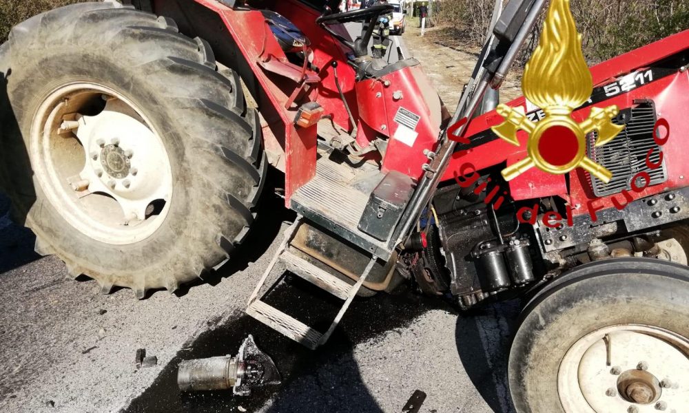 Incidente a Bulgarograsso tra auto e trattore. Due feriti portati in ospedale