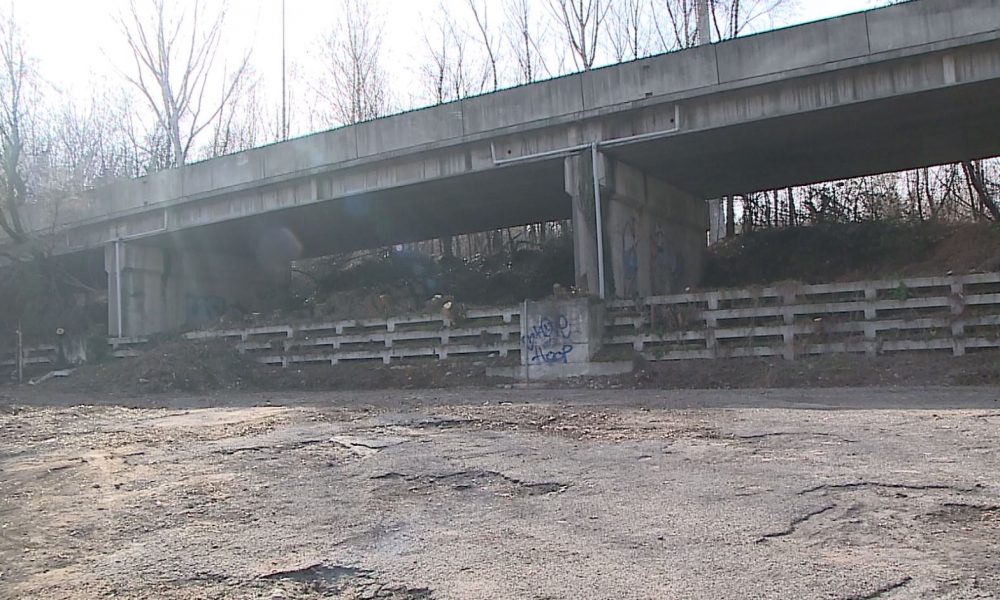 Discarica abusiva di via Somigliana: rimossi i rifiuti, l’area è stata ripulita