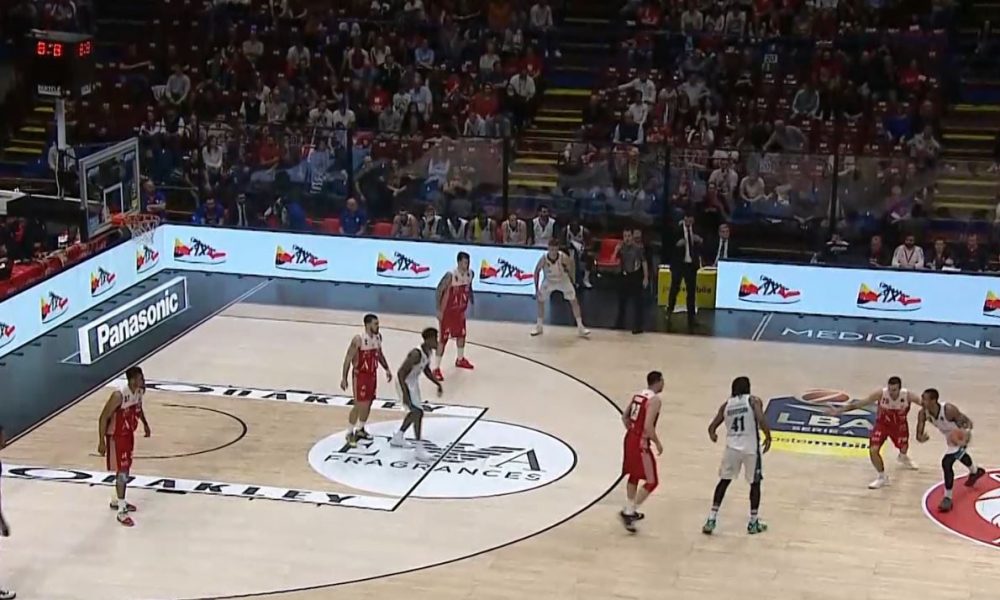 Basket, sabato il derby Cantù-Varese. Trasferta vietata ai tifosi ospiti