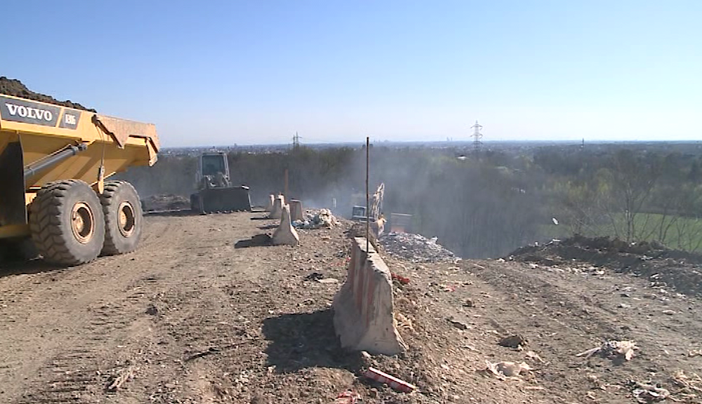 Incendio alla discarica di Mariano, Butti (FdI): “Preoccupati dal silenzio sul futuro del sito”