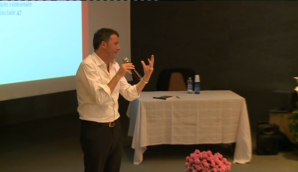 Matteo contro Matteo: Renzi a Tavernerio attacca il ministro Salvini