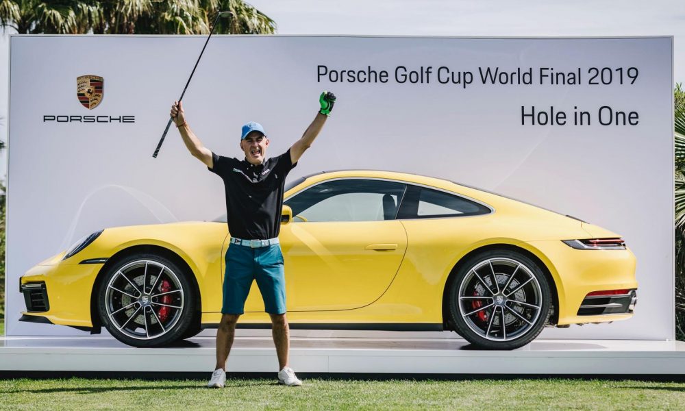 In buca in un colpo solo: il golfista comasco vince una fuoriserie