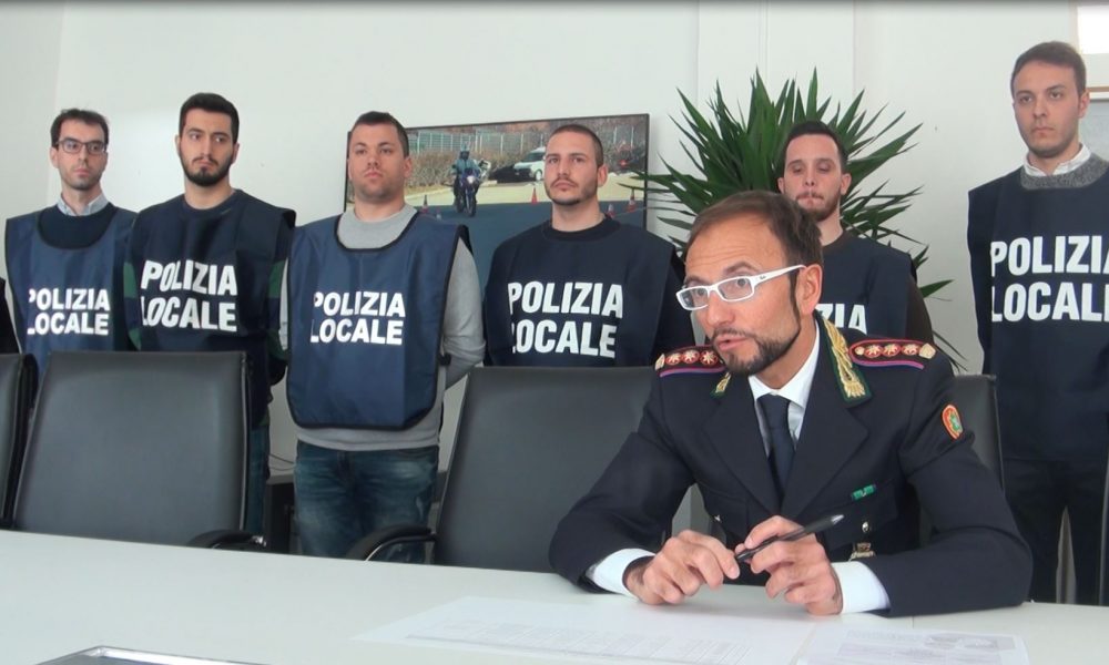 Como, dieci nuovi vigili. Arrivano da tutta Italia e hanno meno di 32 anni