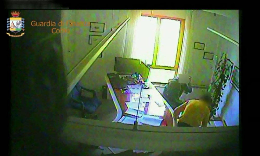 Corruzione, primi interrogatori. Pennestrì resta in silenzio, dall’indagine emerge il suo legame con la massoneria