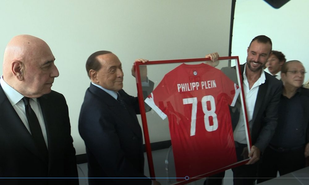 Berlusconi a Lugano per il nuovo Monza: “Abbattere San Siro? Assurdo e senza senso”