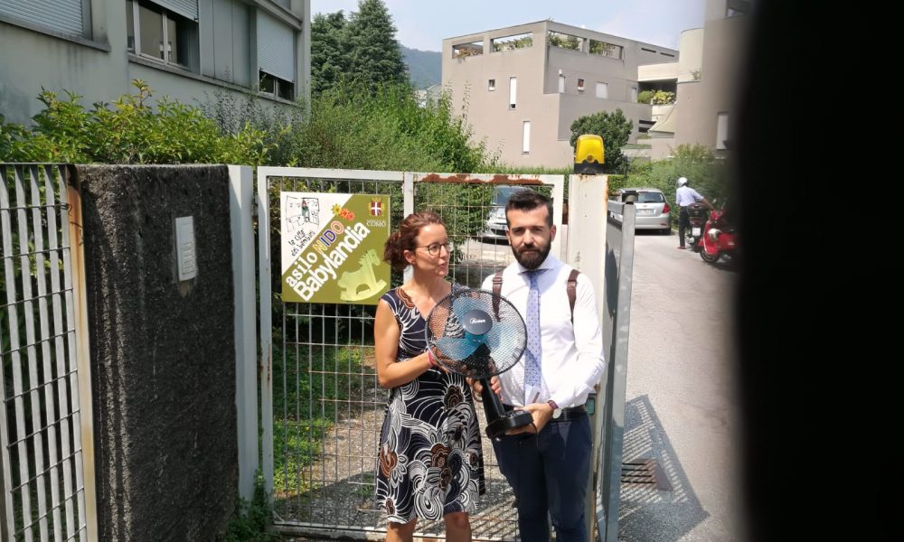 Como, asili nido bollenti. Scatta la protesta dei ventilatori in via Palestro