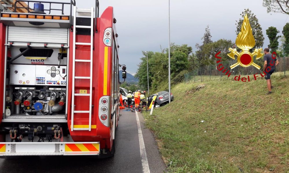 Incidente a Lurago d’Erba: scontro tra auto e furgone. Un ferito grave all’ospedale di Varese