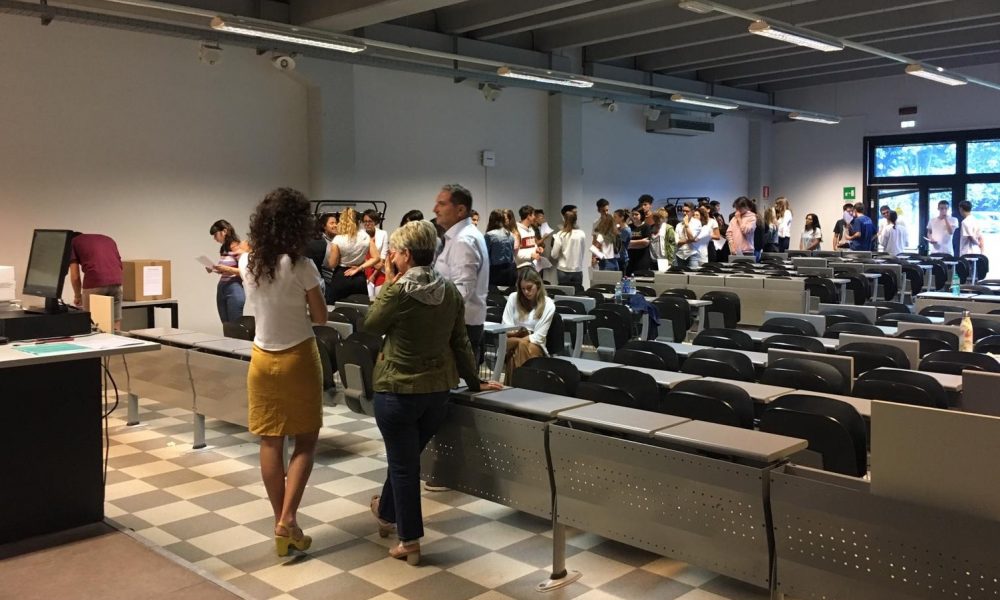 Aspiranti matricole di medicina all’Insubria, il rettore: “Puntiamo sull’offerta formativa”