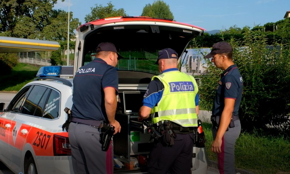 Pattuglie con polizia italiana e svizzera, il primo multato è un lussemburghese