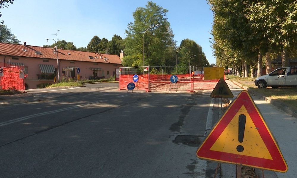 Primo giorno di scuola, in via Giussani si torna in aula tra i cantieri
