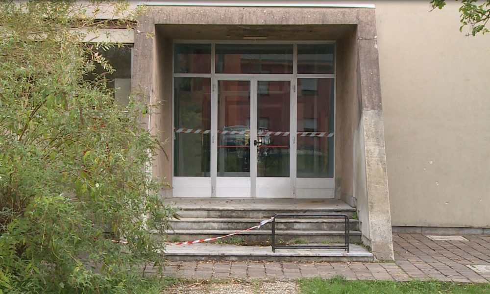 Prestino e Breccia: infiltrazioni e danni nelle scuole. Aule e spazi temporaneamente off limits per sicurezza