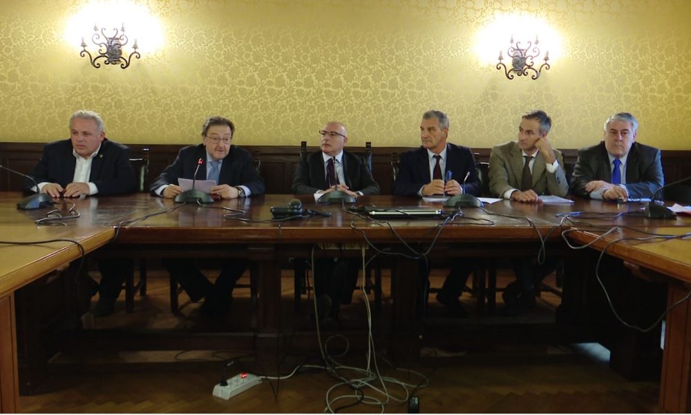 Monitoraggio del traffico sulla Statale Regina. Semafori intelligenti e pannelli, via al secondo lotto di lavori