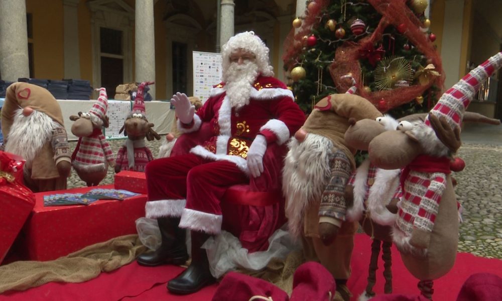 Nel pomeriggio Babbo Natale a Palazzo Cernezzi. A mezzanotte la messa in Duomo con il vescovo