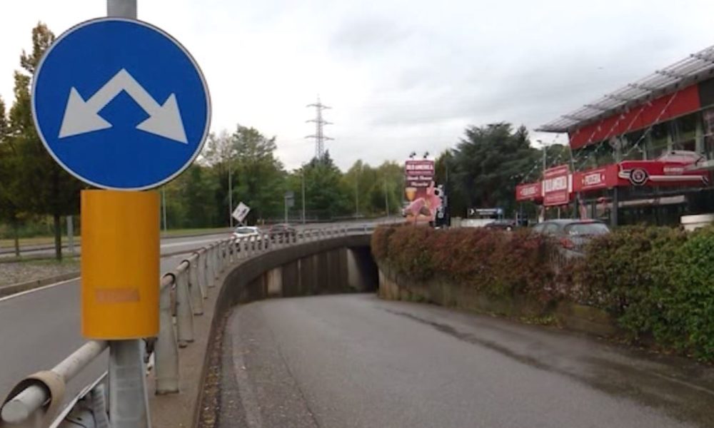 Illuminare il sottopassaggio di via Paoli. La richiesta della mamma di Gaetano Banfi al Comune