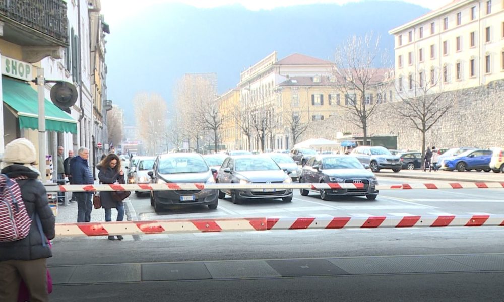 Como Sbarrata dai passaggi a livello: la campagna di Etv accende il dibattito