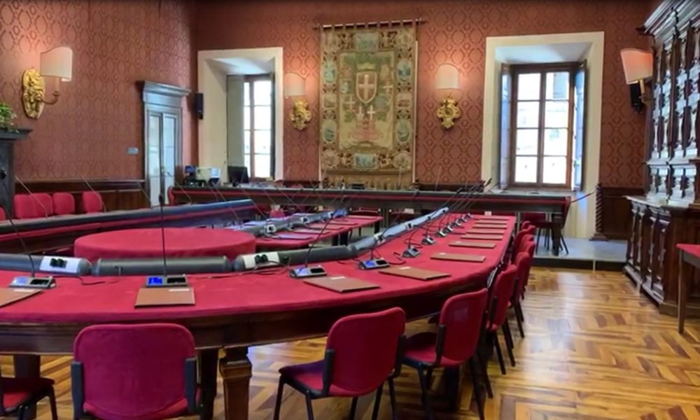 Como, il consiglio comunale torna nella storica sala