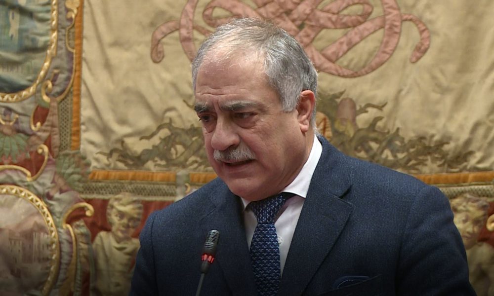 Como, la discussione sul bilancio in consiglio comunale. Ieri Forza Italia assente, questa sera nuova seduta