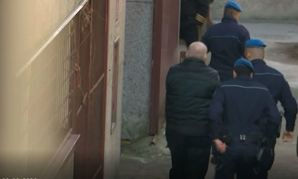 Strage di Erba, si torna in tribunale a Como dopo oltre 13 anni dai fatti. Olindo Romano questa mattina in aula