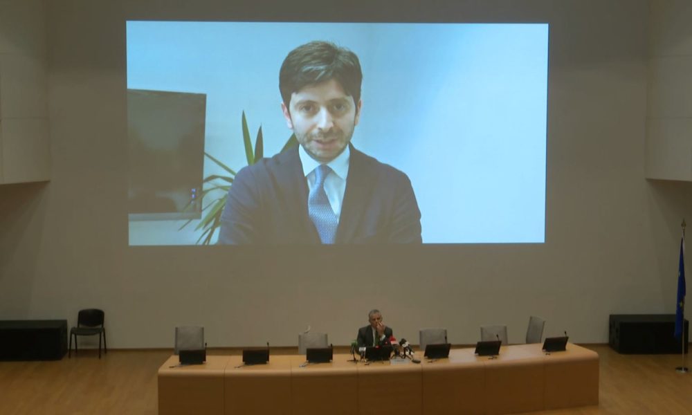 Coronavirus, oggi a Milano il ministro della Salute. Speranza: “Fondamentali i comportamenti individuali corretti”