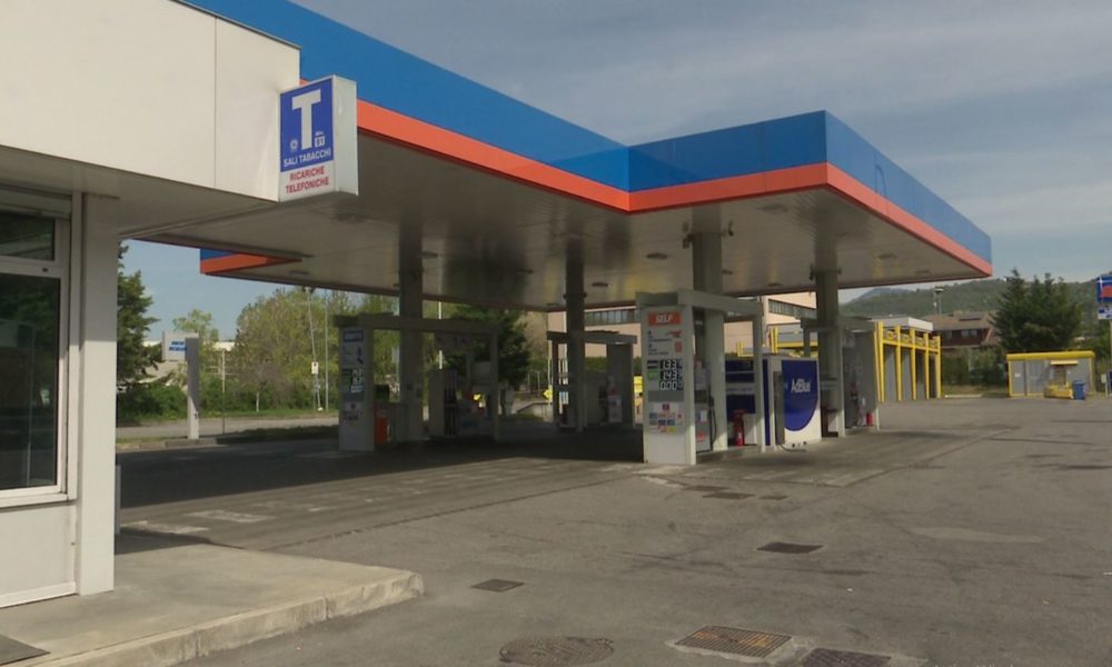 Rapine a Como, in gioielleria e al benzinaio, un arresto in Sardegna