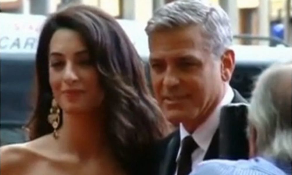 Clooney e la moglie Amal in sostegno all’emergenza coronavirus in Lombardia