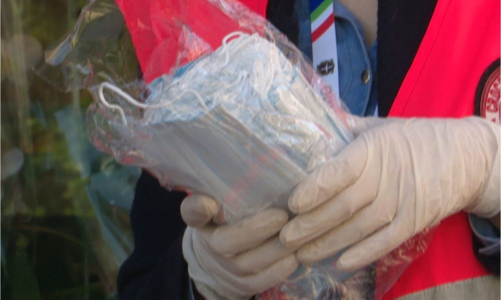 Mascherine: ancora obbligatorie negli ospedali e nelle Rsa