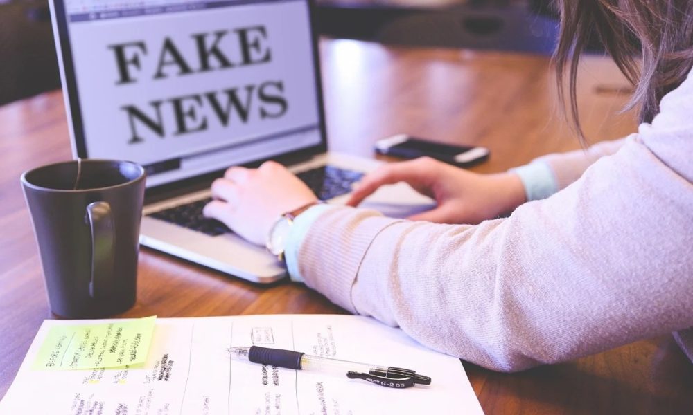 Attenzione alle fake news: nota Lombardia-governo per la riapertura, è una bufala. La Regione: “Denunciamo”