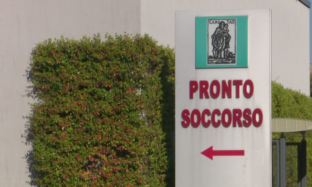 Albiolo, 72enne precipita per 4 metri da una scala. Trasportato all’ospedale di Varese