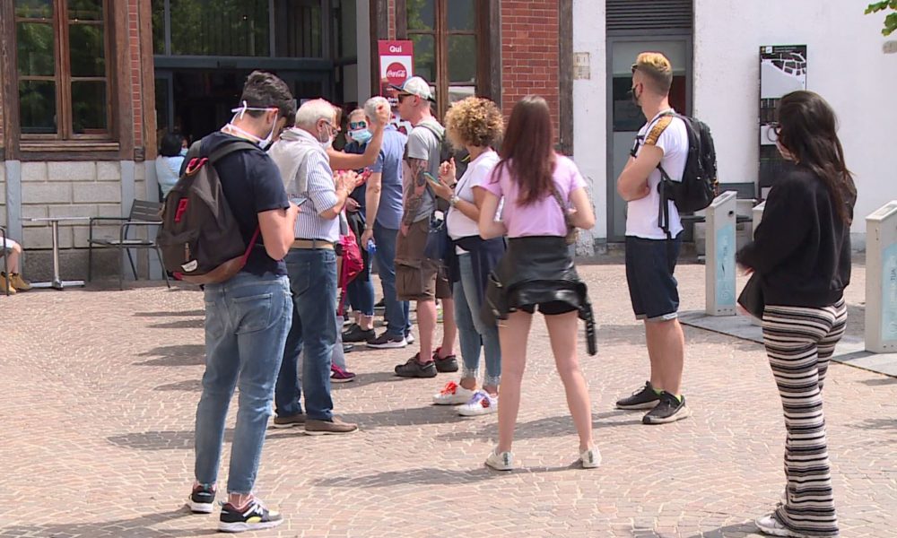 Turismo e shopping, Como si riempie. Negozi e mercato: “Mancano i clienti svizzeri”