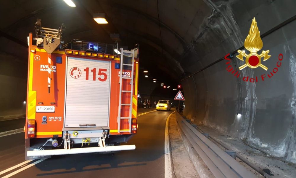 Schianto in galleria a Dongo, la vittima è un 58enne di Novedrate