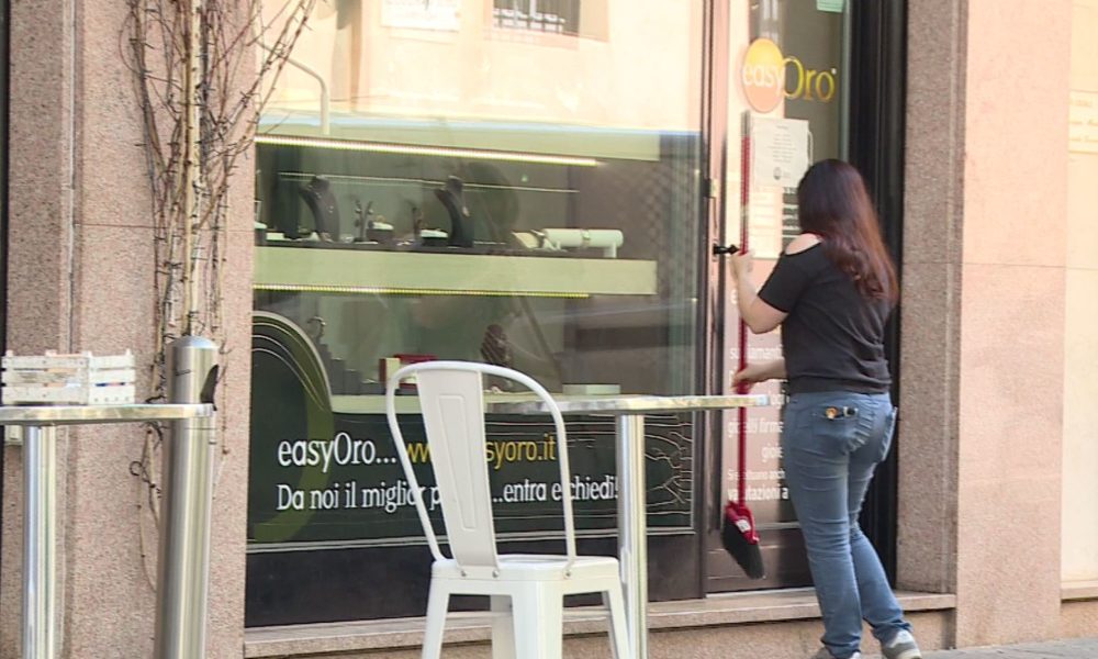 La ripartenza a Como. I primi dati di Confcommercio: “In città aperta la metà delle attività”