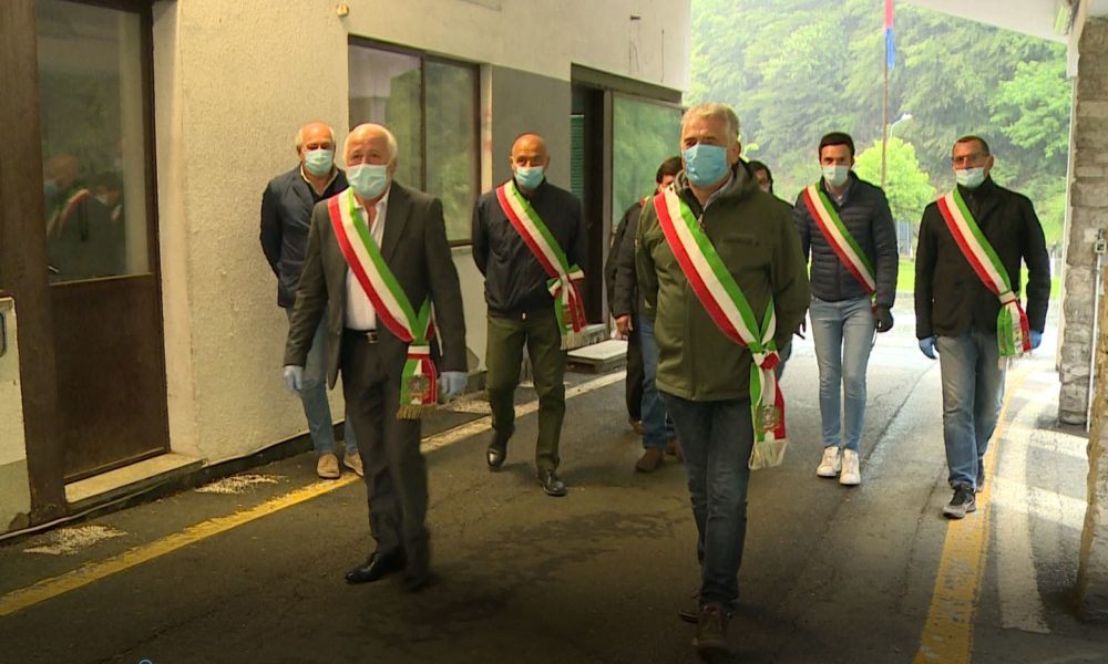 Valico della Valmara, la lettera a Conte. I sindaci: “Ennesima beffa, chiediamo la riapertura immediata”
