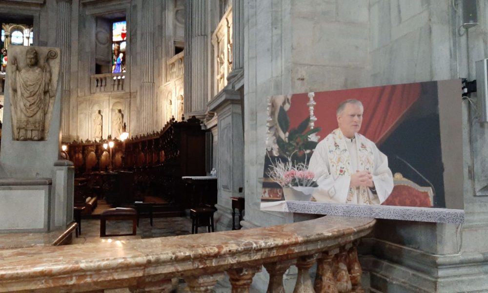 Il funerale di don Renato Lanzetti: questa mattina la messa presieduta dal vescovo in diretta su Etv