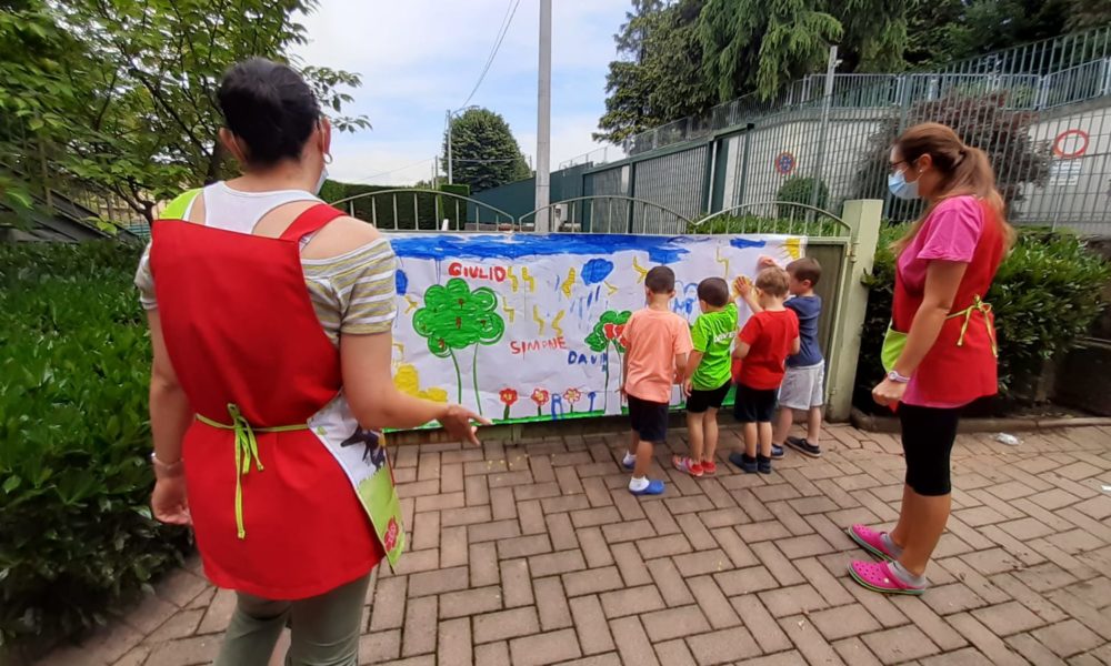 Cartelloni colorati e corse all’aperto, da Cantù a Laglio riaprono i centri estivi