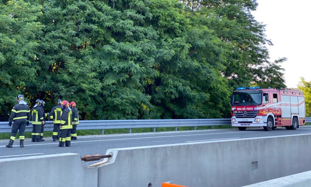 Grave incidente sull’A9 tra Fino e Lomazzo, cinque feriti, coinvolti due bambini